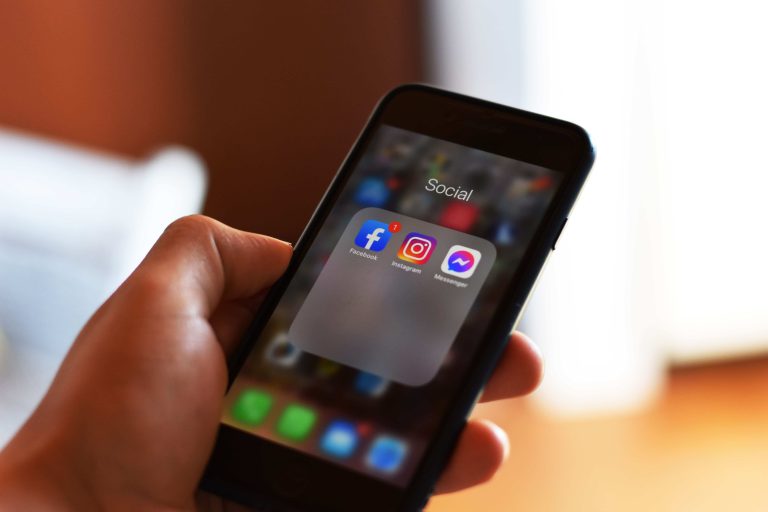 Uso excesivo de las redes sociales: señales de alerta y cómo detectarlo 